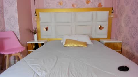 Violet  online show from 1, 3, 2026