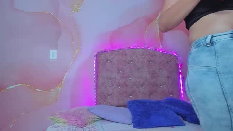 violet__taylor_ online show from 6, 10, 2025