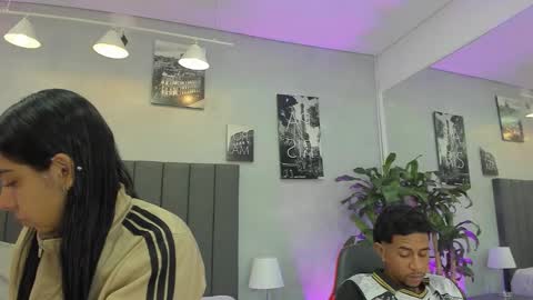 Violet and Myers online show from 26, 10, 2025