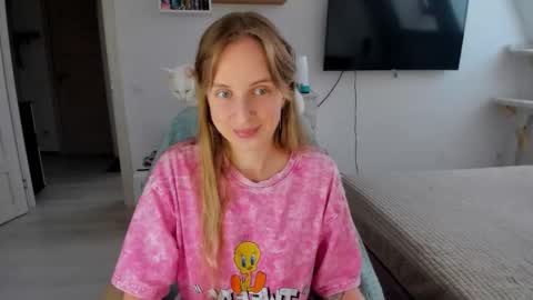 Snapshot of violet_blue_eyes chatting on 11, 9, 2025 Violet online show from 11, 9, 2025