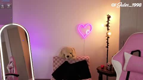 violet online show from 19, 5, 2026