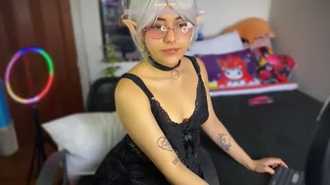 Snapshot of violet_hentai01 chatting on 21, 2, 2025 Violete Hentai01 online show from 21, 2, 2025