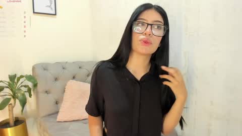  Violet  online show from 27, 5, 2026