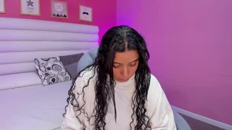 violet_sinclair online show from 23, 4, 2026