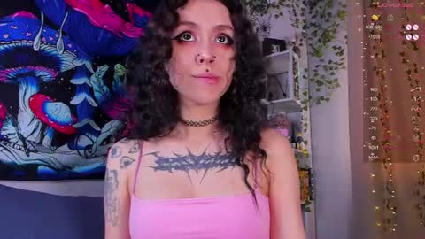 Snapshot of violet_walker7 chatting on 15, 6, 2026 Violet online show from 15, 6, 2026