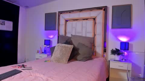 Violeta  online show from 1, 11, 2025