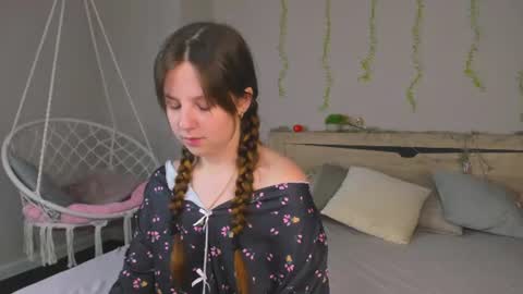 Violeta online show from 5, 7, 2026