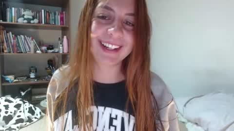Snapshot of violeta_peter69 chatting on 14, 12, 2024 Violeta Peter online show from 14, 12, 2024