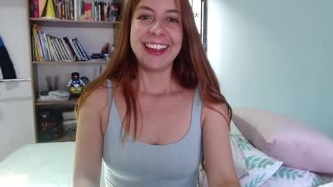 Snapshot of violeta_peter69 chatting on 19, 10, 2025 Violeta Peter online show from 19, 10, 2025