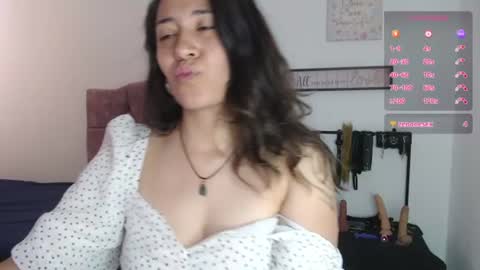 violeta_scott_ online show from 25, 6, 2026