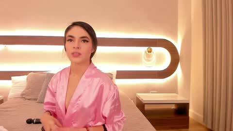 Violeta Sum online show from 2, 4, 2026