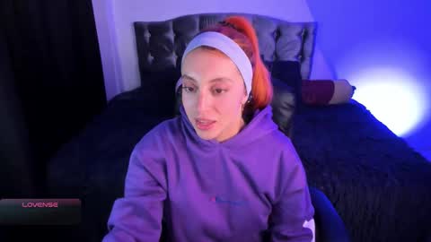 Violeta  Help me reach 150 thumbs up    online show from 21, 2, 2026