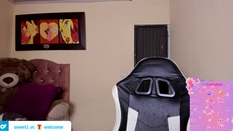 Snapshot of violetalee chatting on 3, 5, 2026 Jimena online show from 3, 5, 2026