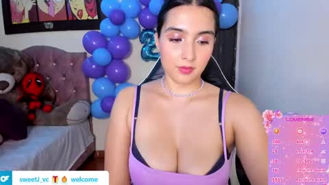 Snapshot of violetalee chatting on 19, 5, 2026 Jimena online show from 19, 5, 2026