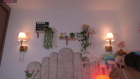 violeth___ online show from 14, 4, 2026