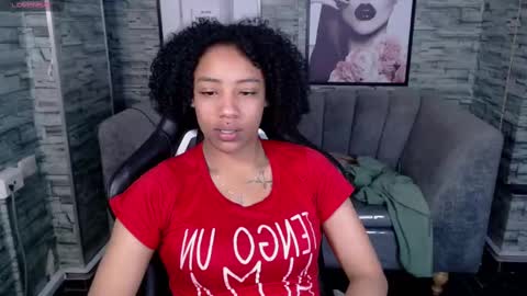 Snapshot of violeth_b chatting on 12, 9, 2025 violeth_b online show from 12, 9, 2025