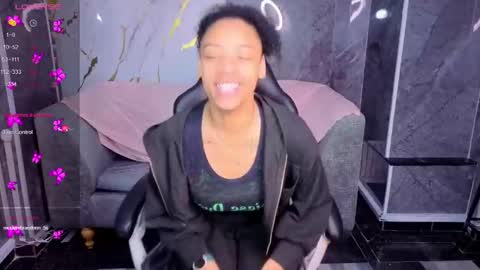 Snapshot of violeth_b chatting on 25, 11, 2025 violeth_b online show from 25, 11, 2025