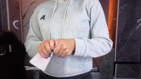 violeth_b online show from 3, 2, 2026