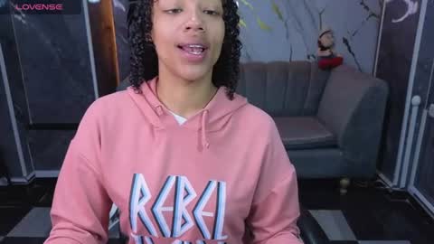 Snapshot of violeth_b chatting on 23, 6, 2026 violeth_b online show from 23, 6, 2026