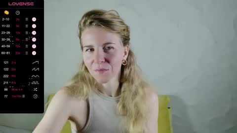 Violet  next stream December 6 online show from 5, 10, 2025