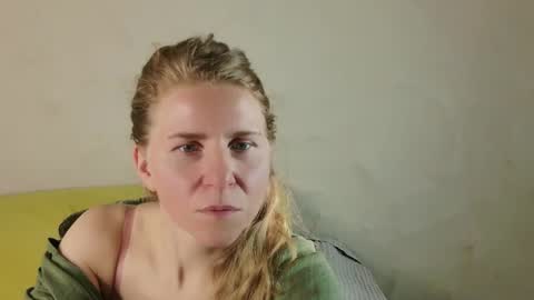 Snapshot of violetplath chatting on 6, 6, 2026 Violet next stream December 6 online show from 6, 6, 2026