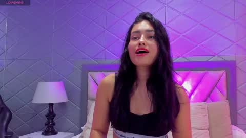 Violet Rousse online show from 25, 11, 2025