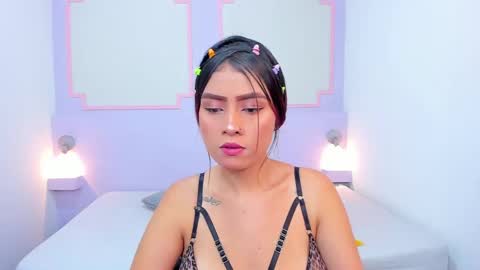 violetsmith online show from 3, 12, 2024