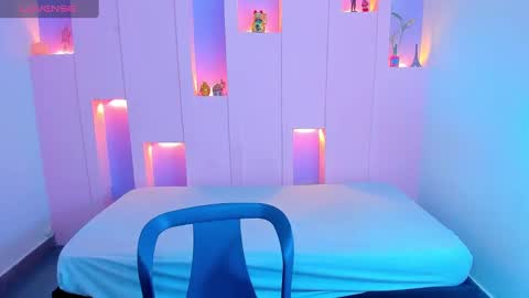 violetsmith online show from 9, 1, 2025