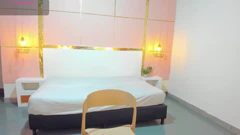 violetsmith online show from 2, 2, 2025