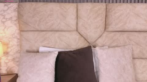 Snapshot of violett_fowlerxx chatting on 21, 5, 2026 violett online show from 21, 5, 2026