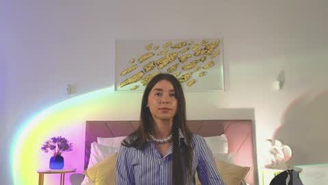 violetta_finch online show from 5, 4, 2026