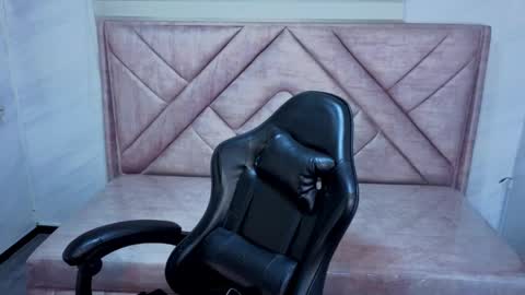 Violetta  online show from 17, 4, 2026