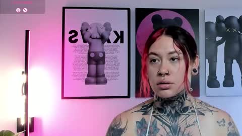 Snapshot of violettabaker1 chatting on 27, 11, 2025 ViolettaBaker online show from 27, 11, 2025