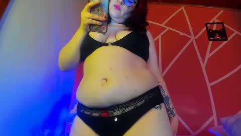 Snapshot of violettasexycam chatting on 26, 2, 2025 violetafetish online show from 26, 2, 2025