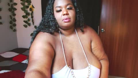 Snapshot of violette_plus chatting on 10, 12, 2024 Call me valeria online show from 10, 12, 2024