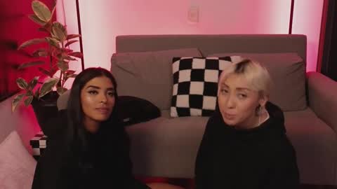 Violet online show from 13, 11, 2025