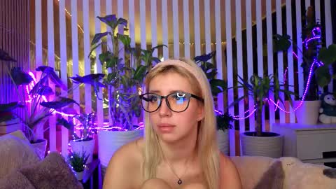 Violetta online show from 30, 11, 2025