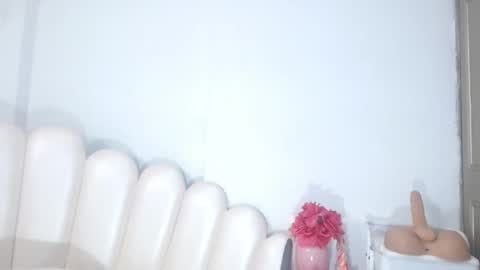 violetxia_ online show from 13, 5, 2026