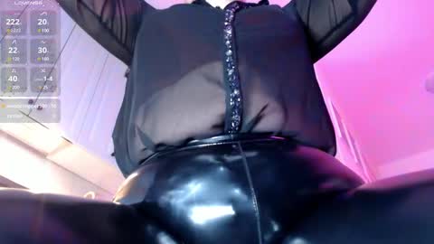Snapshot of vip_juicy chatting on 5, 1, 2025 VelvettTime online show from 5, 1, 2025