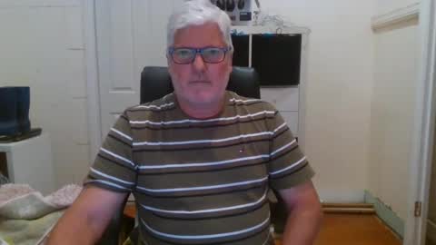 Snapshot of viper654321 chatting on 12, 1, 2025 viper654321 online show from 12, 1, 2025