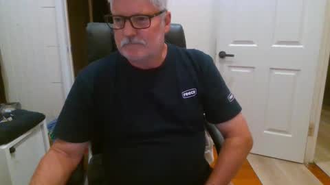 Snapshot of viper654321 chatting on 8, 10, 2025 viper654321 online show from 8, 10, 2025