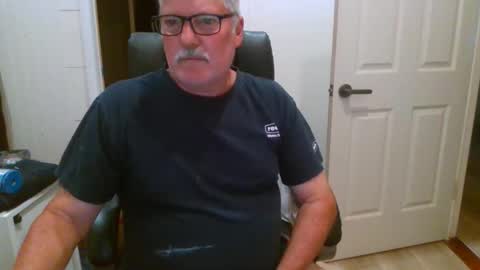 Snapshot of viper654321 chatting on 13, 10, 2025 viper654321 online show from 13, 10, 2025