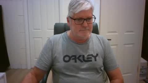 Snapshot of viper654321 chatting on 8, 6, 2026 viper654321 online show from 8, 6, 2026