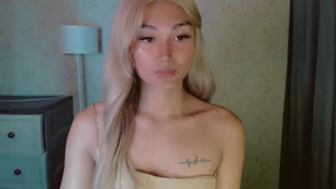 Snapshot of virgenpearl chatting on 8, 6, 2026 Pearl online show from 8, 6, 2026
