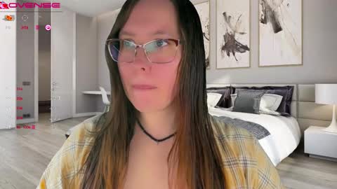 Victoria Romans online show from 19, 9, 2025