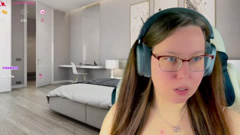 Victoria Romans online show from 8, 4, 2026