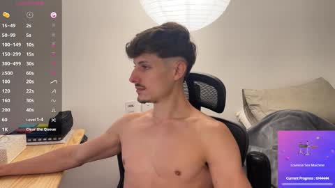 Snapshot of vitoraugustoxxx chatting on 4, 12, 2025 vitoraugustoxxx online show from 4, 12, 2025