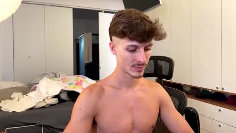 Snapshot of vitoraugustoxxx chatting on 28, 2, 2026 vitoraugustoxxx online show from 28, 2, 2026