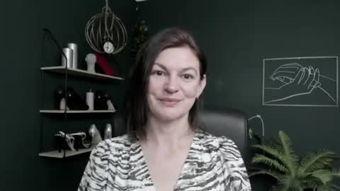 Snapshot of vivian_dream chatting on 16, 6, 2026 Vivian online show from 16, 6, 2026