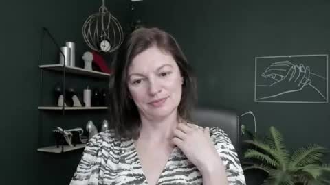 Snapshot of vivian_dream chatting on 18, 6, 2026 Vivian online show from 18, 6, 2026